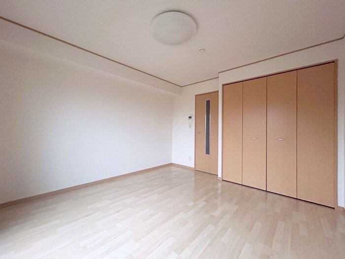 物件内観写真15　(居室)