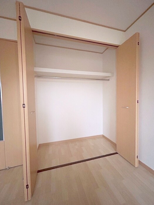 物件内観写真16　(収納)