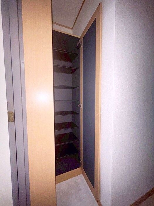 物件内観写真18　(靴箱)