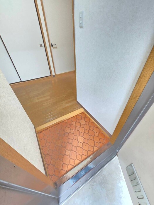 物件内観写真22　(玄関)
