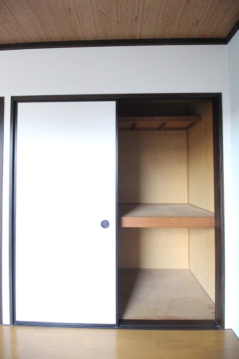 物件内観写真11　(収納)