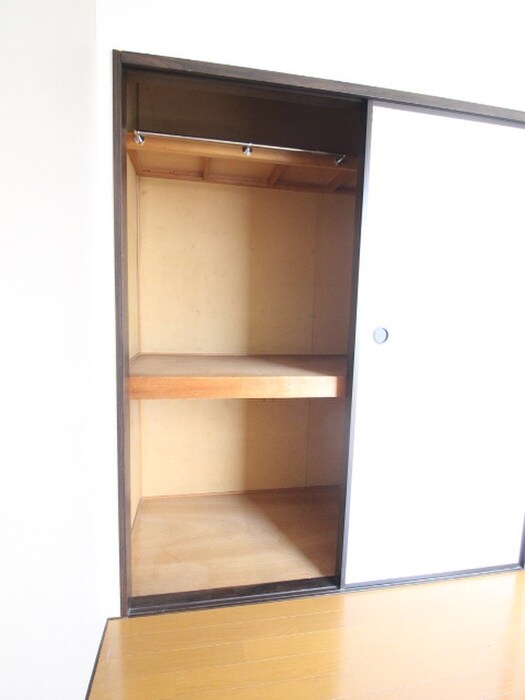 物件内観写真16　(収納)