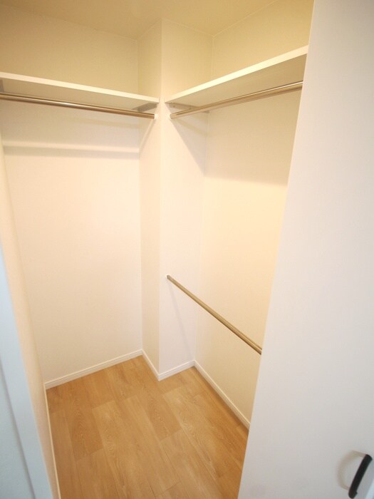 物件内観写真11　(収納)