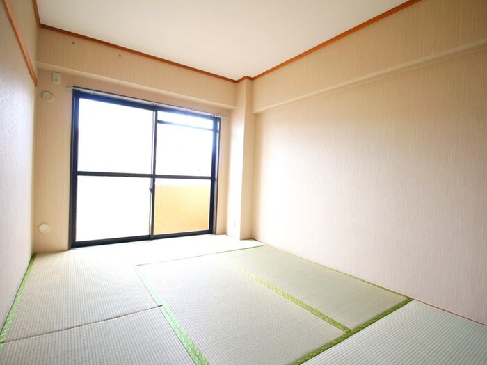 物件内観写真9　(室内からの展望)