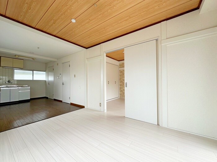 物件内観写真10　(居室)