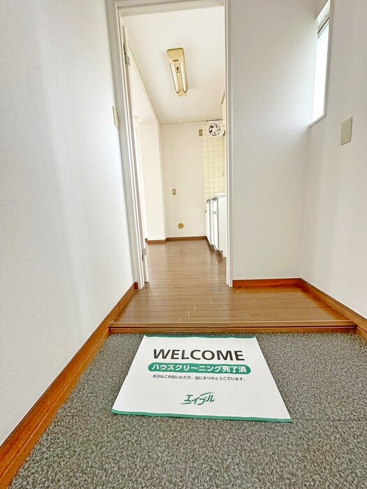 物件内観写真12　(廊下)