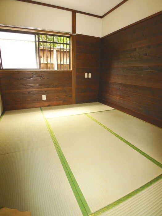 物件内観写真9　(居室)