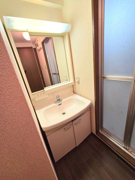 物件内観写真10　(洗面)