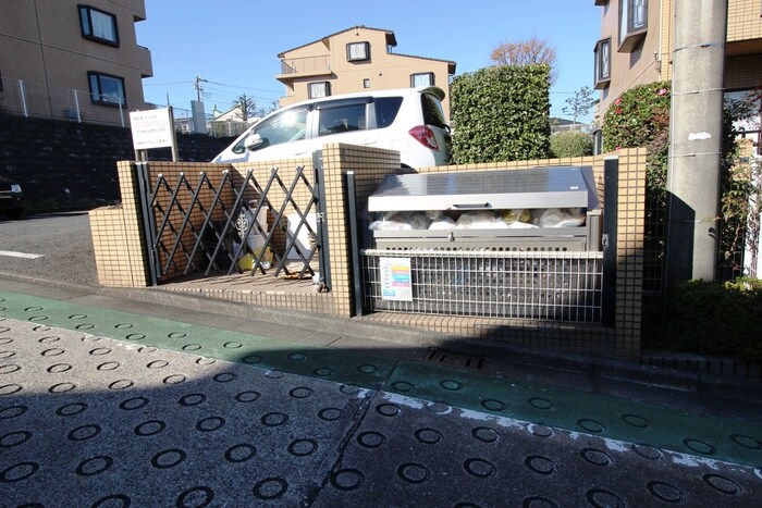 物件外観写真4　(建物設備)