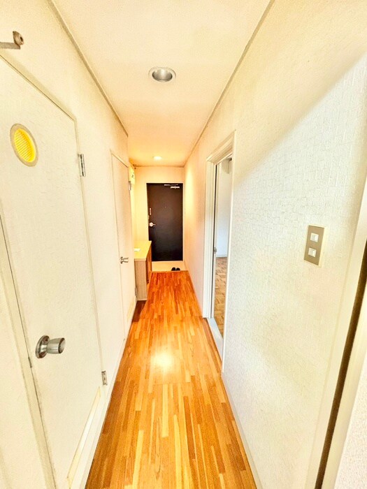 物件内観写真18　(廊下)