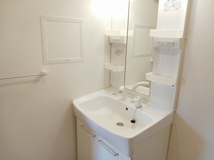 物件内観写真8　(洗面)