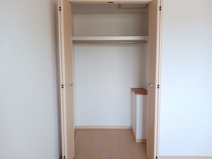 物件内観写真10　(収納)