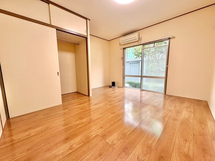 物件内観写真22　(居室)