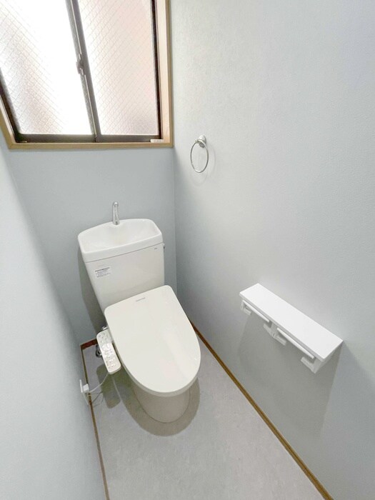 物件内観写真12　(トイレ)