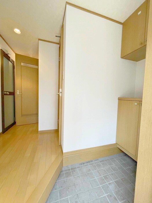 物件内観写真21　(玄関)