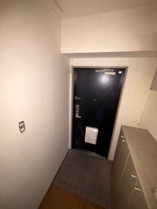 物件内観写真7　(玄関)