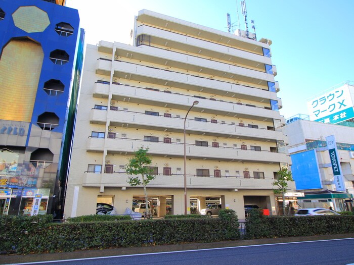 物件外観写真2　(エントランス部分)