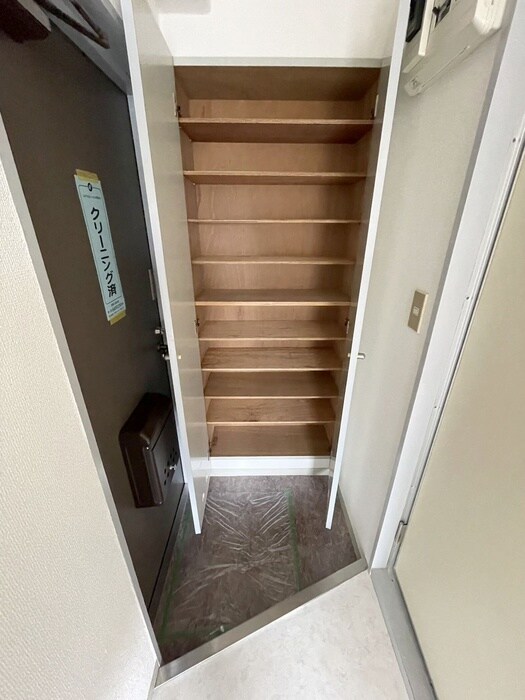 物件内観写真18　(靴箱)