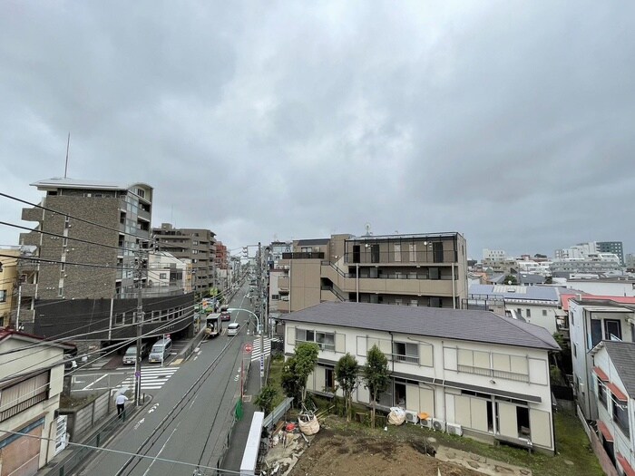 物件内観写真20　(室内からの展望)