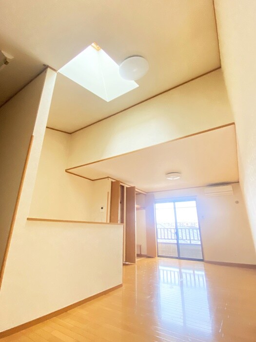 物件内観写真2　(居室)