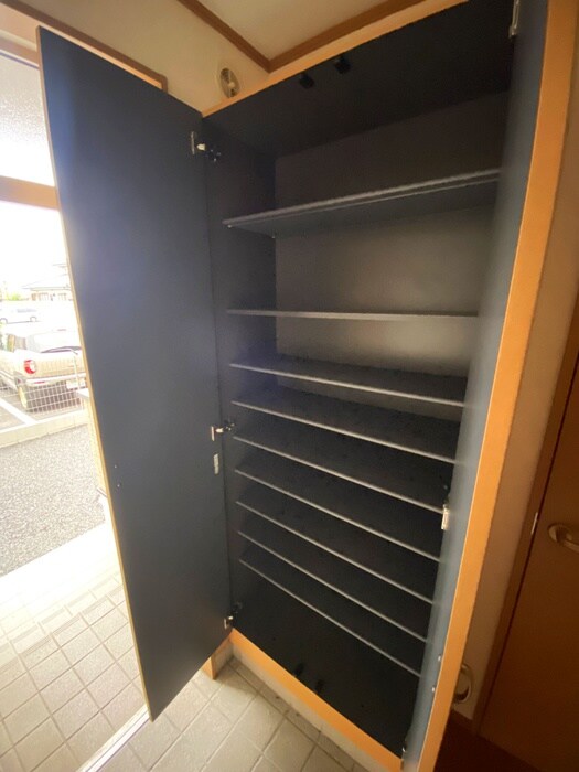 物件内観写真13　(靴箱)
