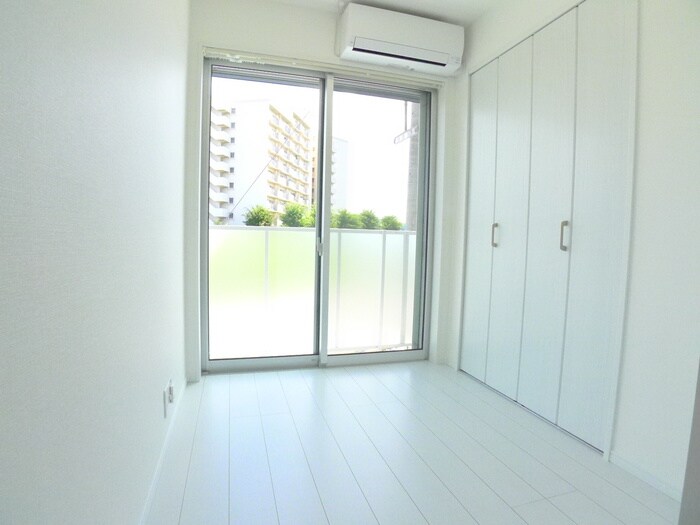 物件内観写真5　(居室)