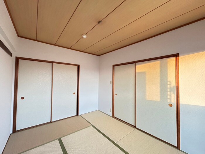 物件内観写真10　(居室)