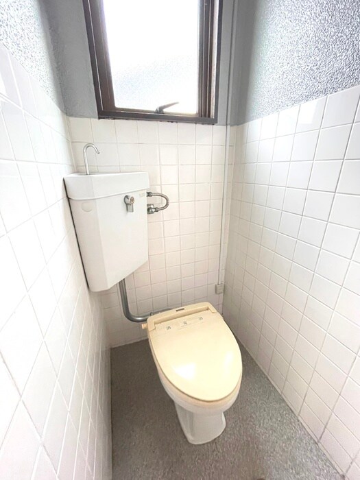 物件内観写真14　(トイレ)