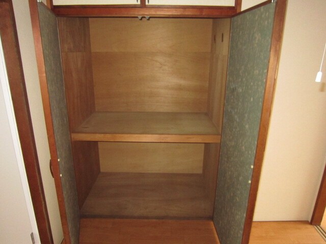 物件内観写真15　(収納)