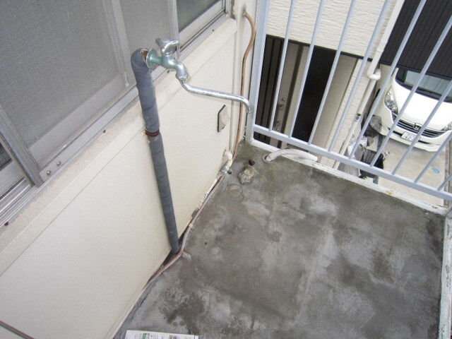 物件内観写真16　(洗濯機置場)