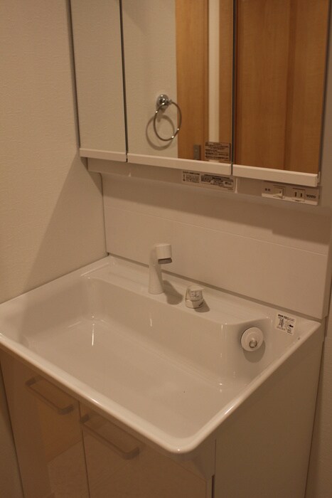 物件内観写真11　(洗面)