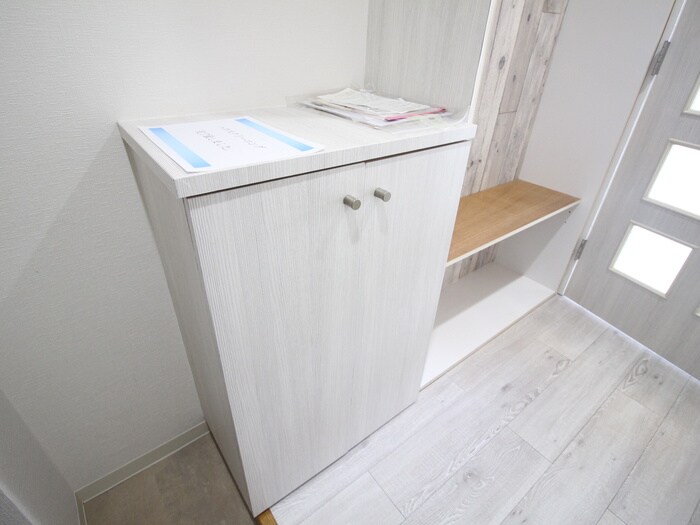 物件内観写真9　(靴箱)