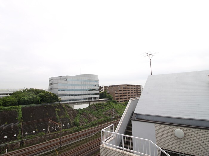 物件内観写真15　(室内からの展望)