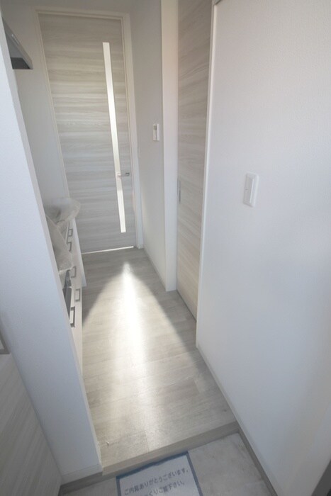 物件内観写真9　(廊下)