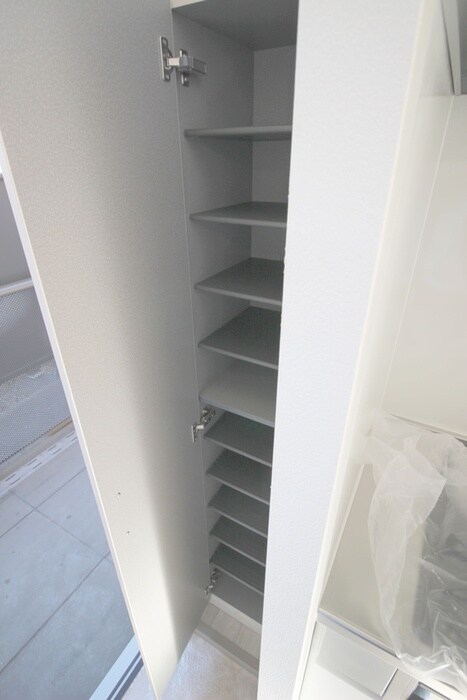 物件内観写真10　(靴箱)