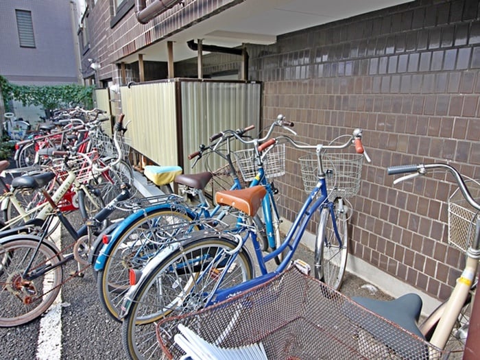 物件外観写真5　(駐輪場)