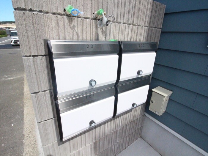 物件外観写真4　(建物設備)