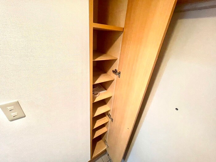 物件内観写真21　(靴箱)
