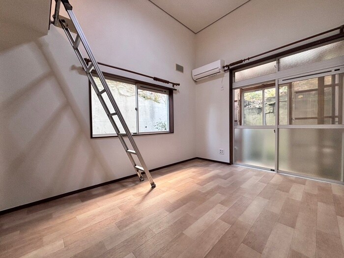 物件内観写真9　(居室)