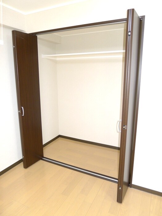 物件内観写真10　(収納)