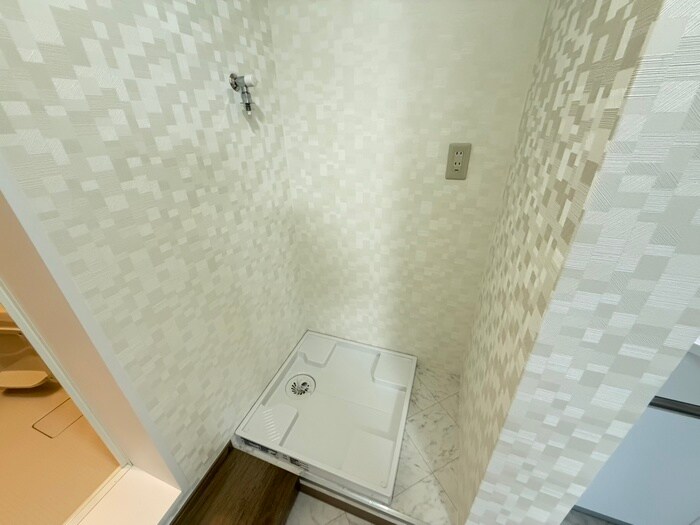 物件内観写真15　(洗濯機置場)