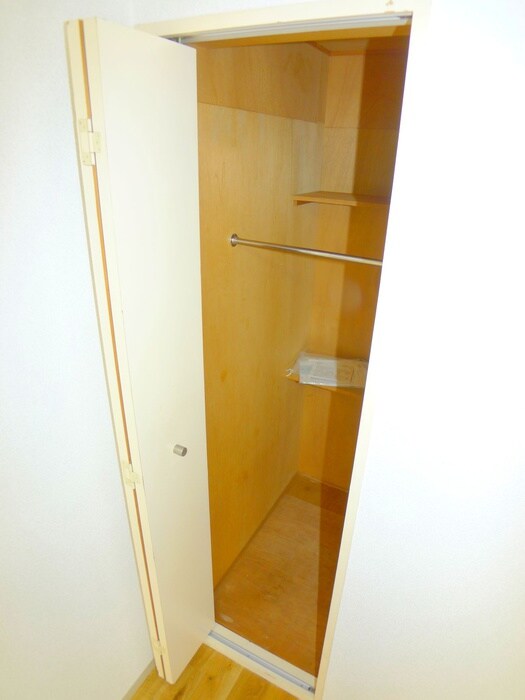 物件内観写真12　(収納)