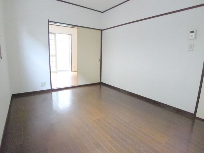 物件内観写真12　(居室)