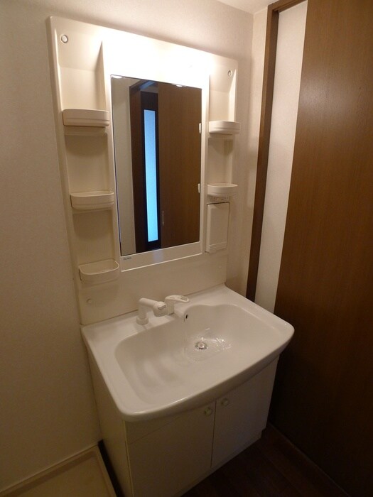 物件内観写真12　(洗面)