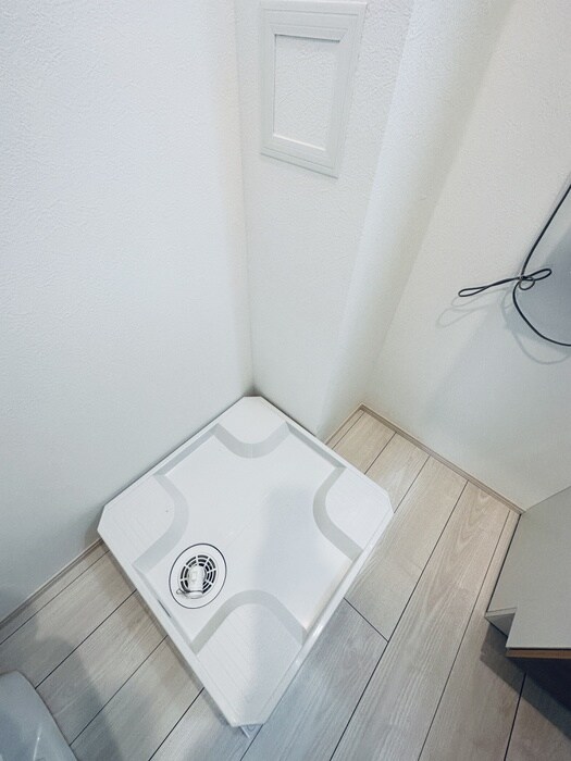 物件内観写真13　(洗濯機置場)