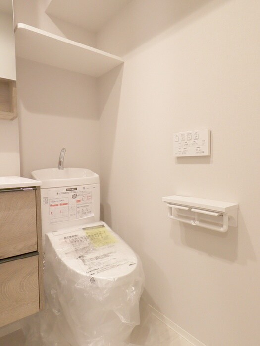 物件内観写真14　(トイレ)