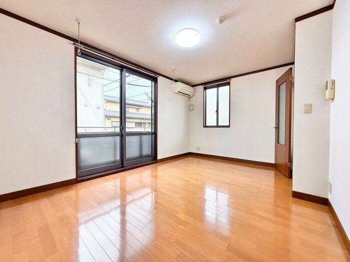 物件内観写真8　(居室)