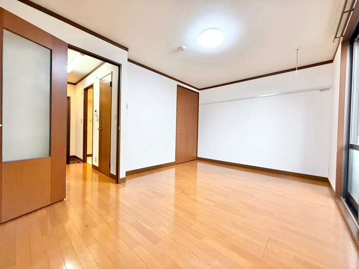 物件内観写真9　(居室)