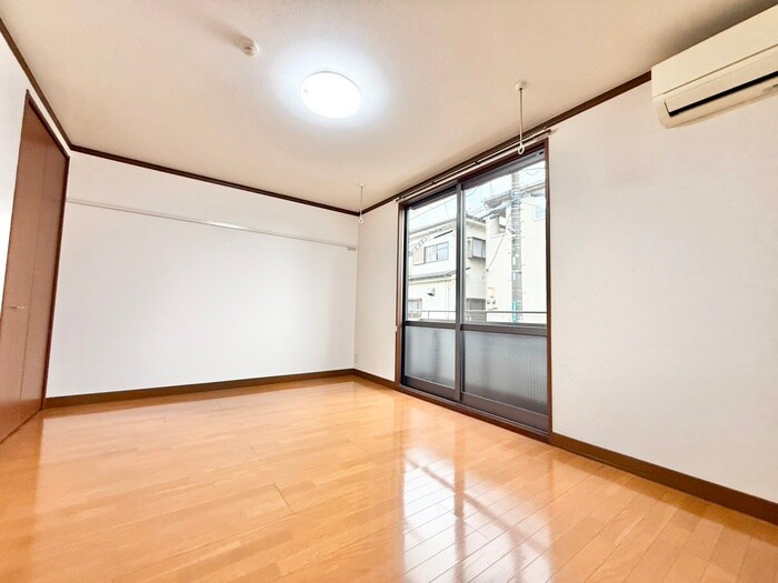 物件内観写真10　(居室)