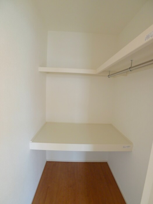 物件内観写真14　(収納)
